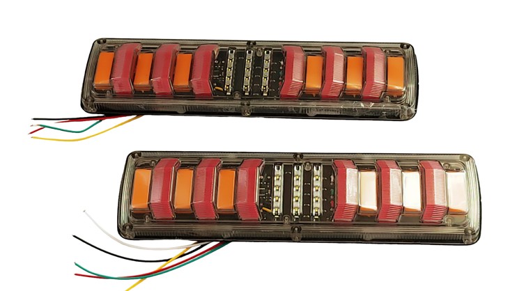 Фонарь задний универсальный светодиодный 12-24V  (30 9 2см) к-т Арт. SQ-B-401