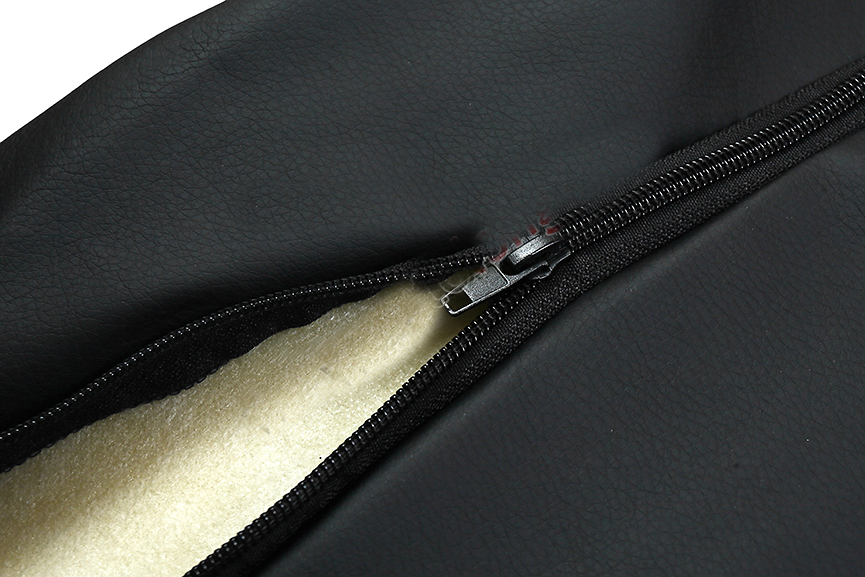 Чехлы эконом КАМАЗ NEO (К71)  черная кожа + красная антара 0772 (4) Арт. 23162