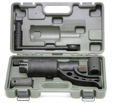 Гайковерт ручной с головками 32мм,33мм  Дело техники   4 (1) Арт. 536581