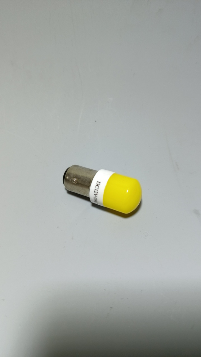Автолампа светодиодная 12-24V P21W6000K 12-24V 2-х контактная желтое стекло керамика (1)