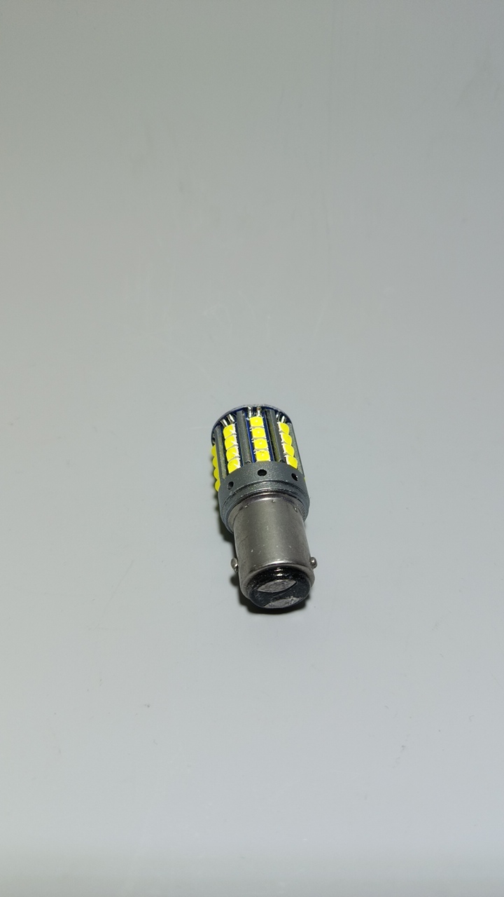 Автолампа светодиодная 69SMD 12-24V P21W6000K 12-24V 2 конт белая  1 шт мощные (2)