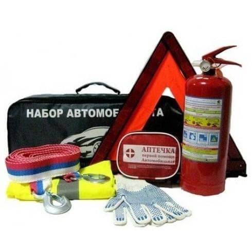 Набор автомобилиста АвтоТехОсмотр (метал.огнетушитель ОП-4) №3 Арт. 45006